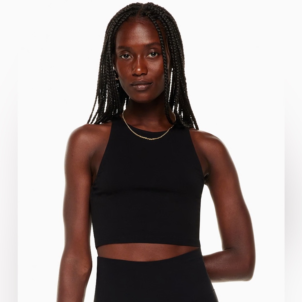 Aritzia Babaton sculpt knit halter crop in black, sz SMALL